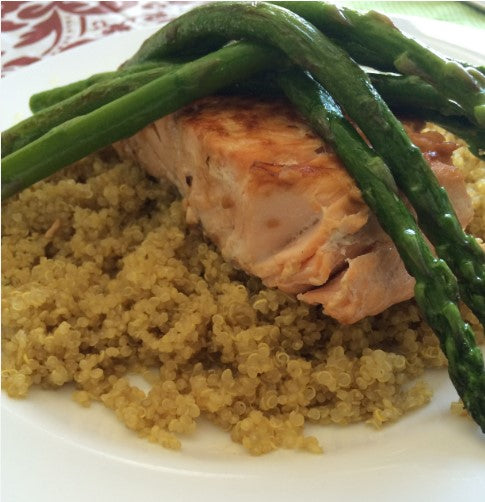 Salmon con Quinoa y Esparragos